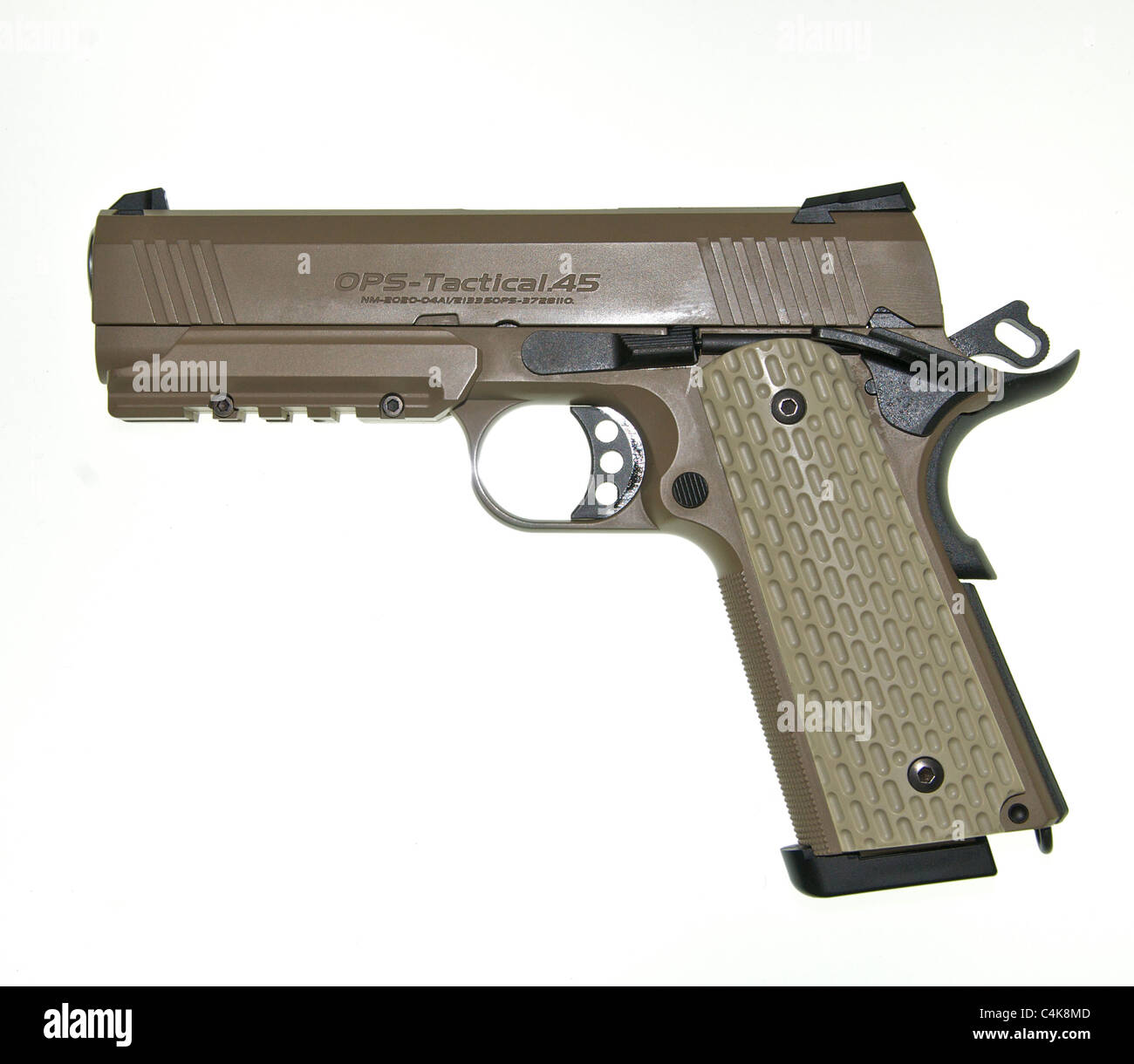 Benutzerdefinierte MEU Pistole Wüste einsetzbar. Dies ist ein m-45 MEUSOC basierend auf der M1911pistol. Stockfoto