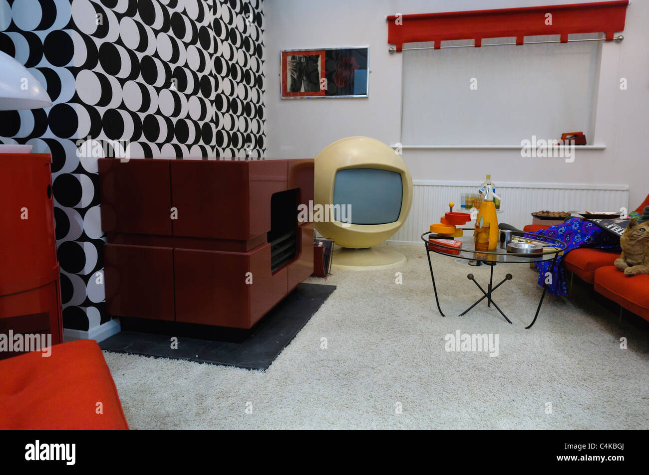 Stilisierte Wohnzimmer aus den 1970er Jahren Stockfoto