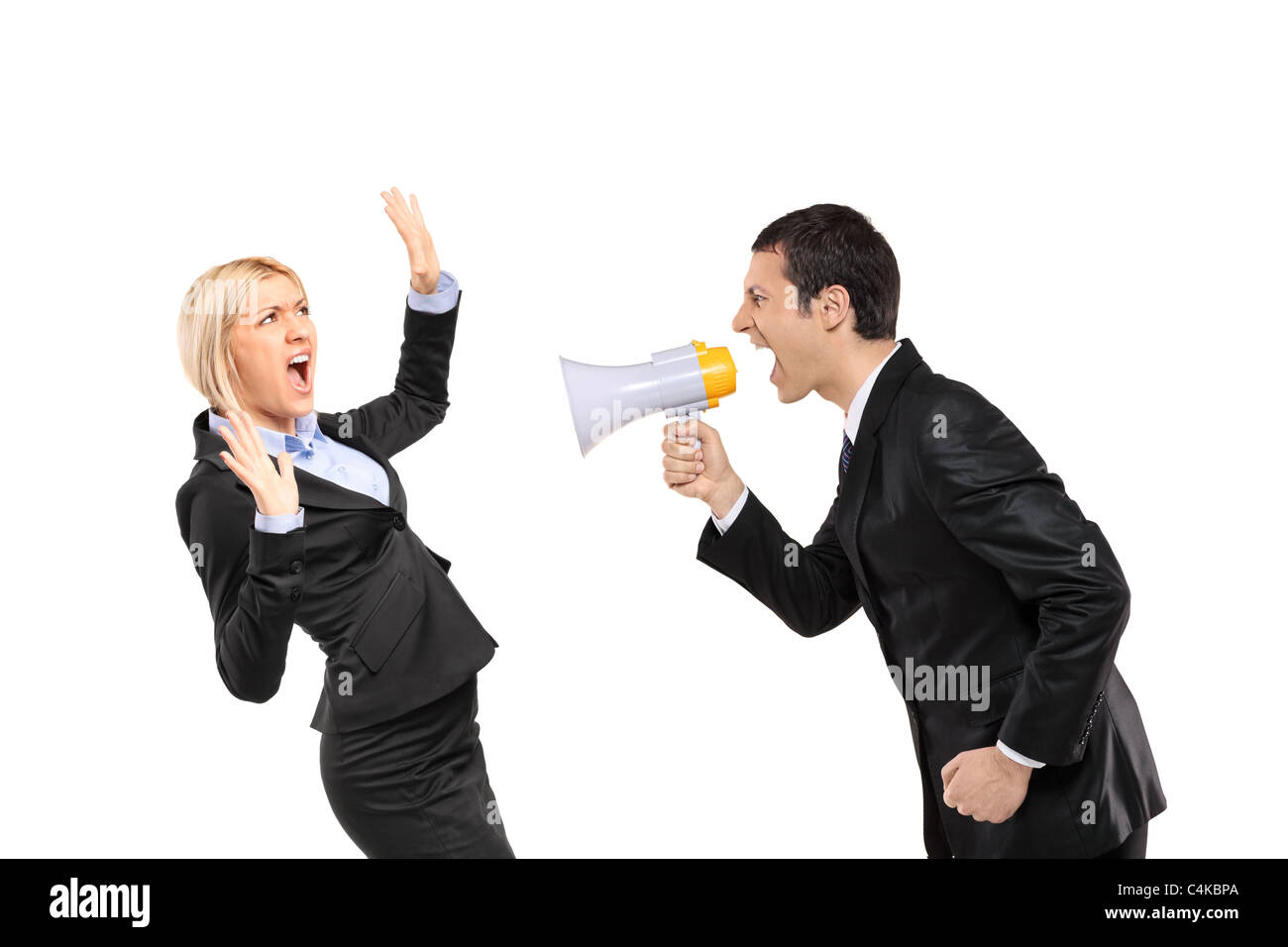 Eine böse Geschäftsmann schreien über Megaphon, eine Angst Geschäftsfrau Stockfoto