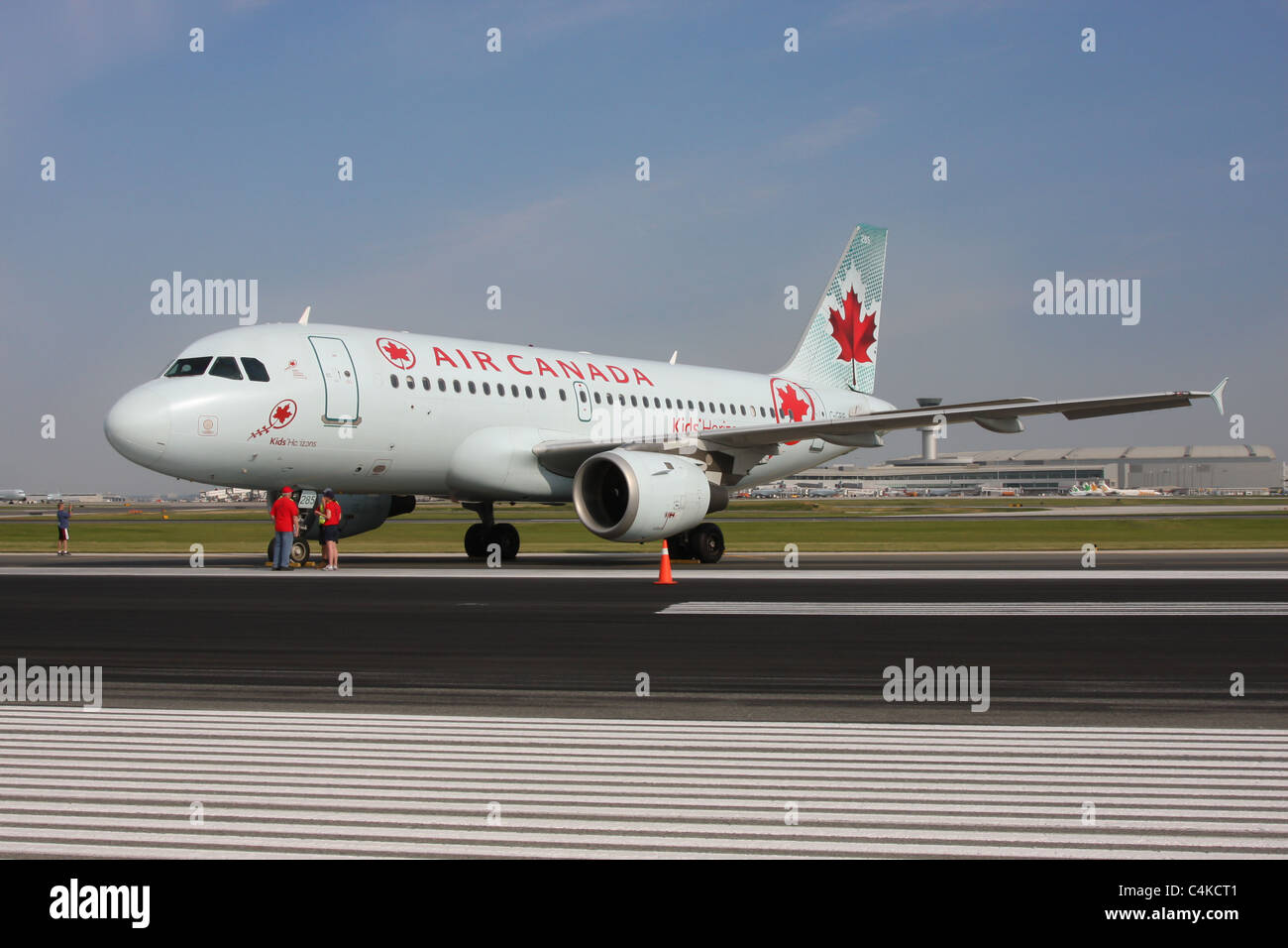 Airbus a330 "Air Canada" Landebahn für Flugzeuge Stockfoto