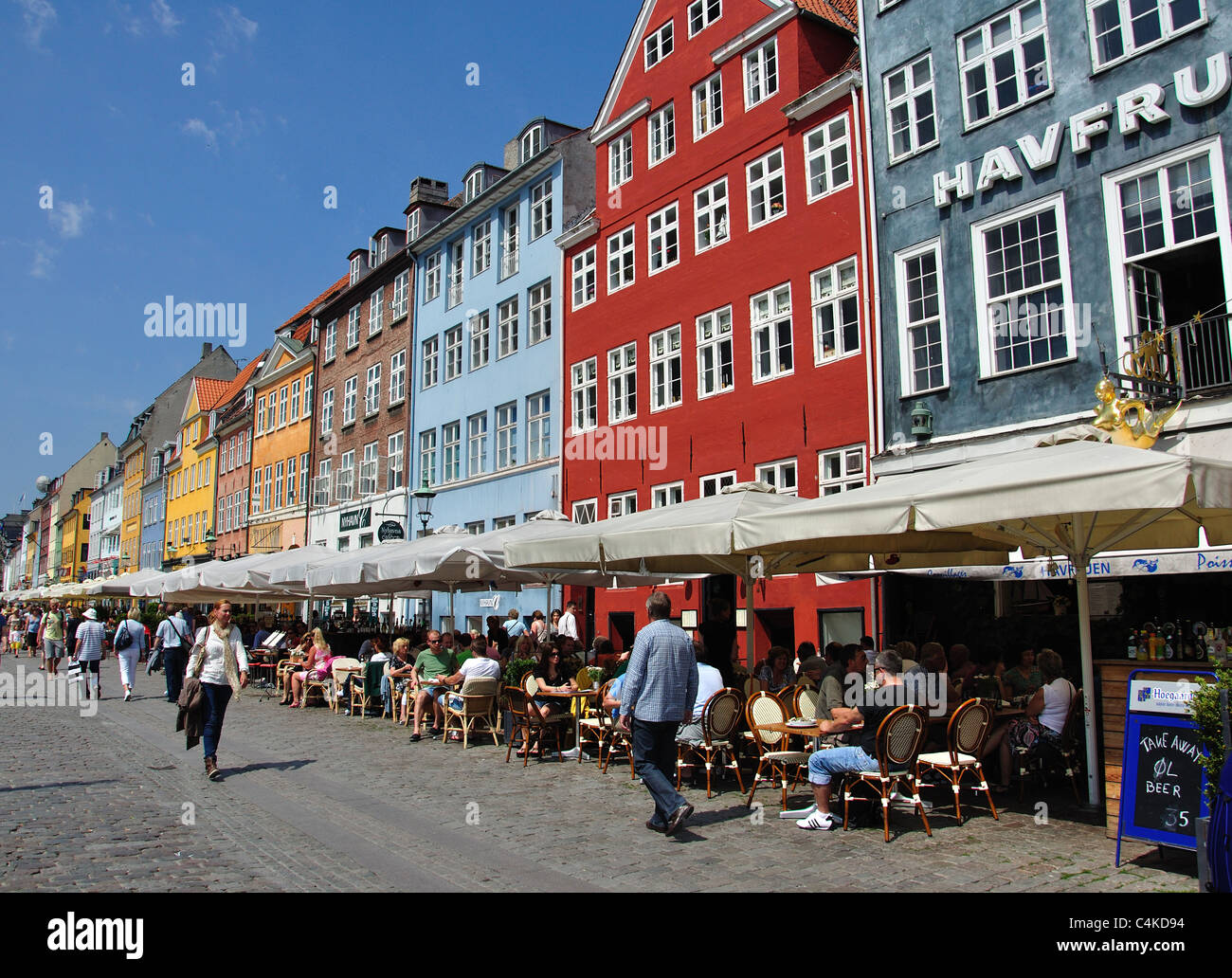 Restaurants am Nyhavn-Kanal, Kopenhagen (Kobenhavn), Königreich Dänemark Stockfoto