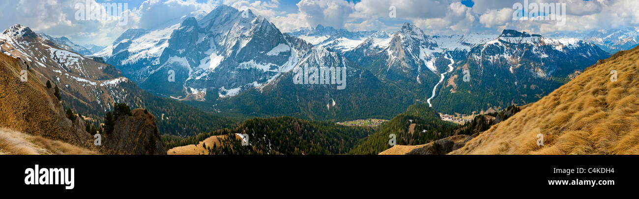 100 Panorama Marmolada Berg von Col dei Rossi, Pecol in der Nähe von Canazei, Trentino-Alto Adige, Dolomiten, Italien, Europa Stockfoto