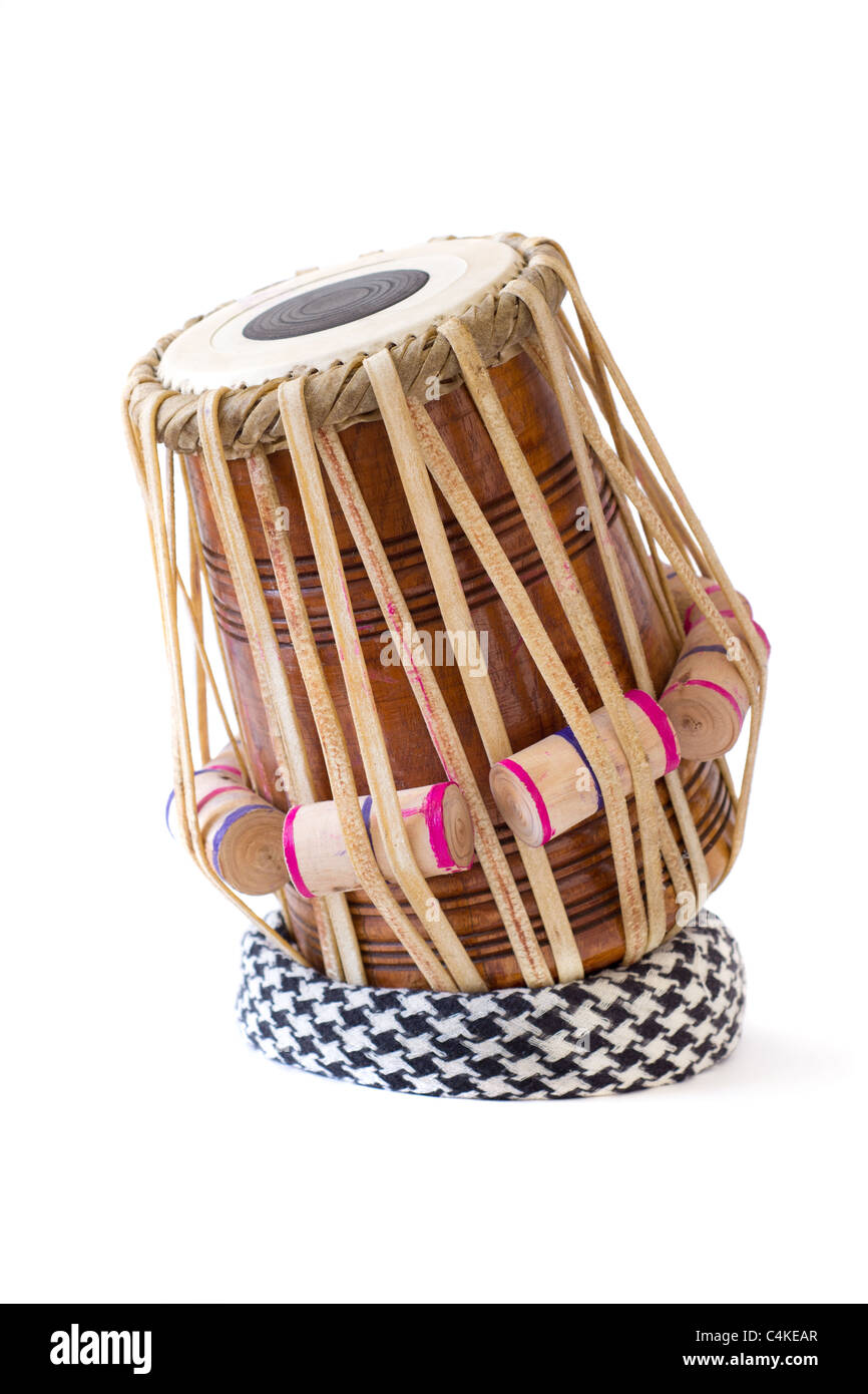 Tabla indische Trommel vor einem weißen Hintergrund. Stockfoto