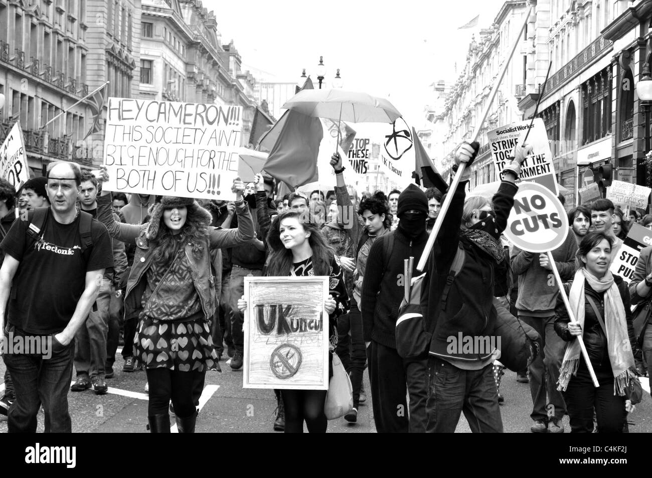 Schwarz / weiß digitale Fotografie von der Anti-Wunde März 26. März für die Alternative durch London. Stockfoto