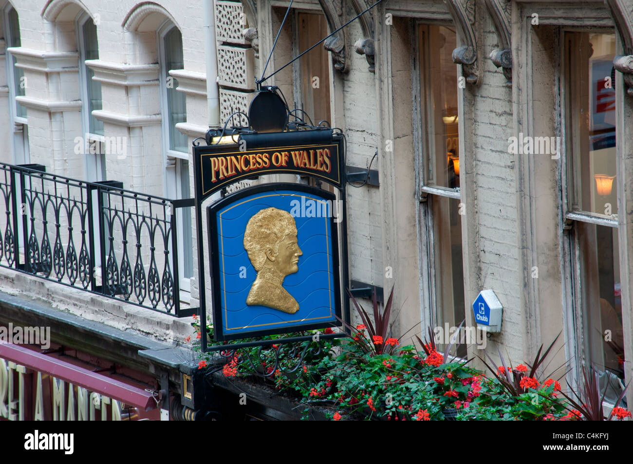 Melden Sie sich für die Prinzessin von Wales Pub, London, England, UK Stockfoto