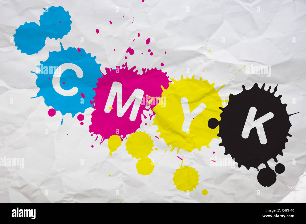 CMYK, vier Buchstaben, die für vier Farben in der Druckindustrie. Bild kann als eine Illustration für eine polygraphische Thema verwendet. Stockfoto