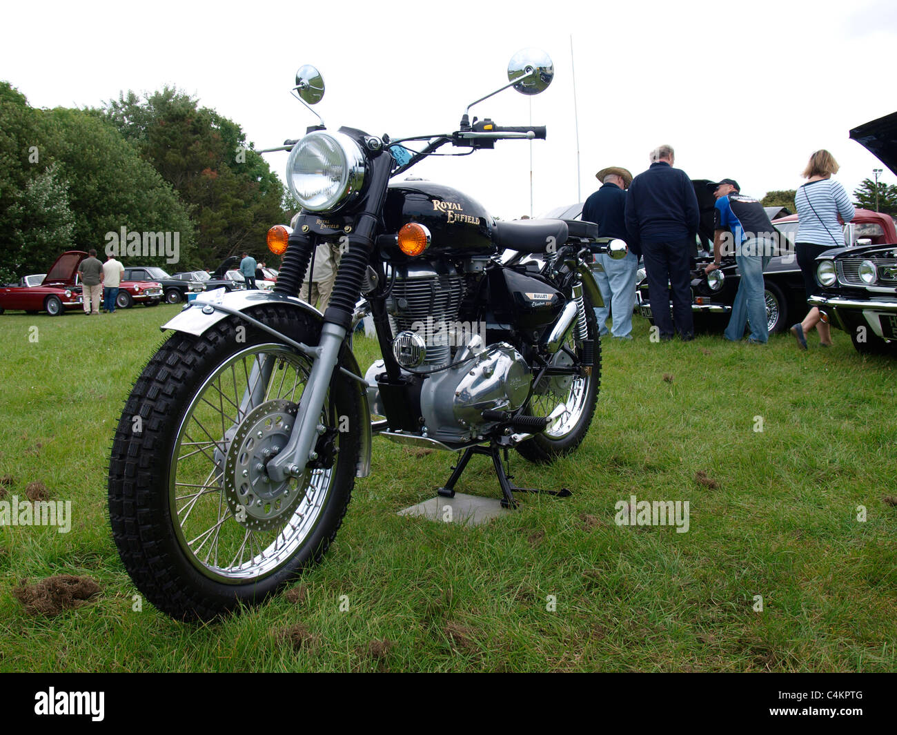 Royal Enfield Bullet Electra EFI Motorrad, Bude-Auto-Show, Cornwall, UK Stockfoto