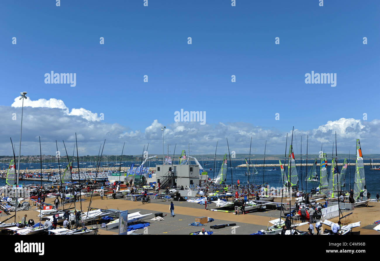 Die London 2012 olympischen Segeln Veranstaltungsort an der National Sailing Academy an der Bucht von Weymouth und Portland Harbour in Dorset, Großbritannien. Stockfoto