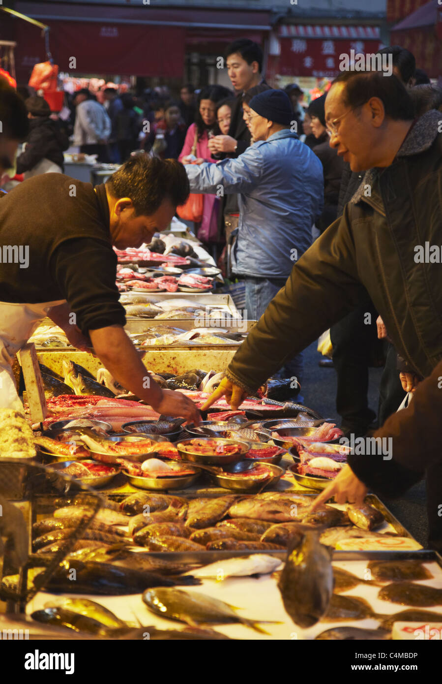 Seafood Stände am nassen Markt, Causeway Bay, Hong Kong, China Stockfoto