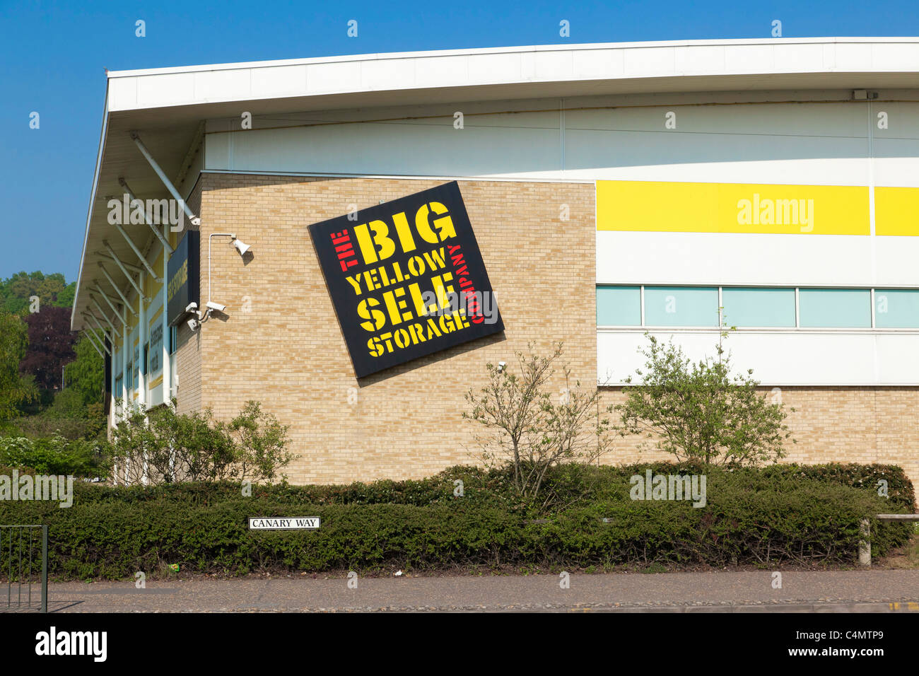 Große gelbe Self Storage depot Stockfoto