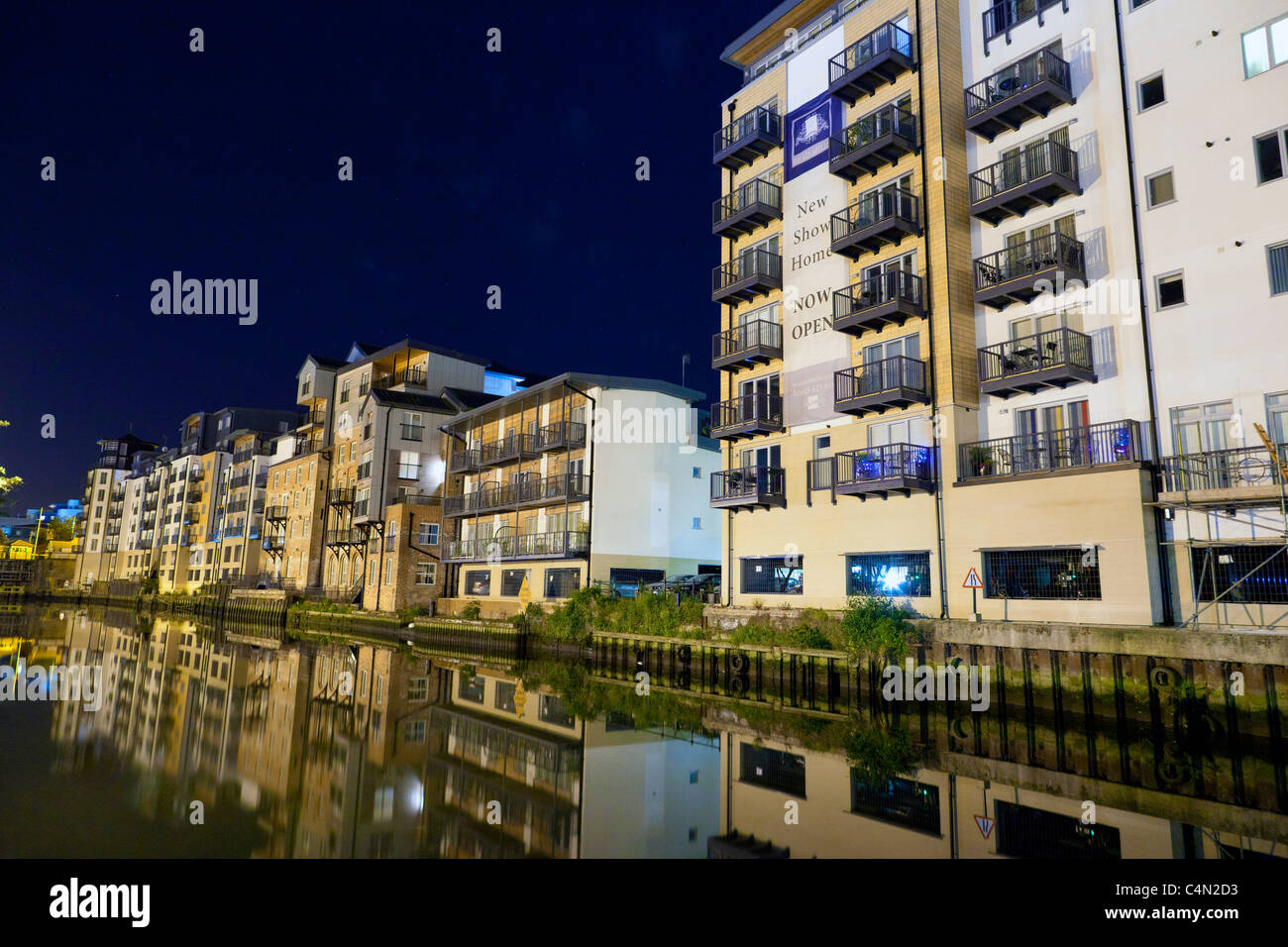 am Flussufer Luxuswohnungen in Norwich Stockfoto