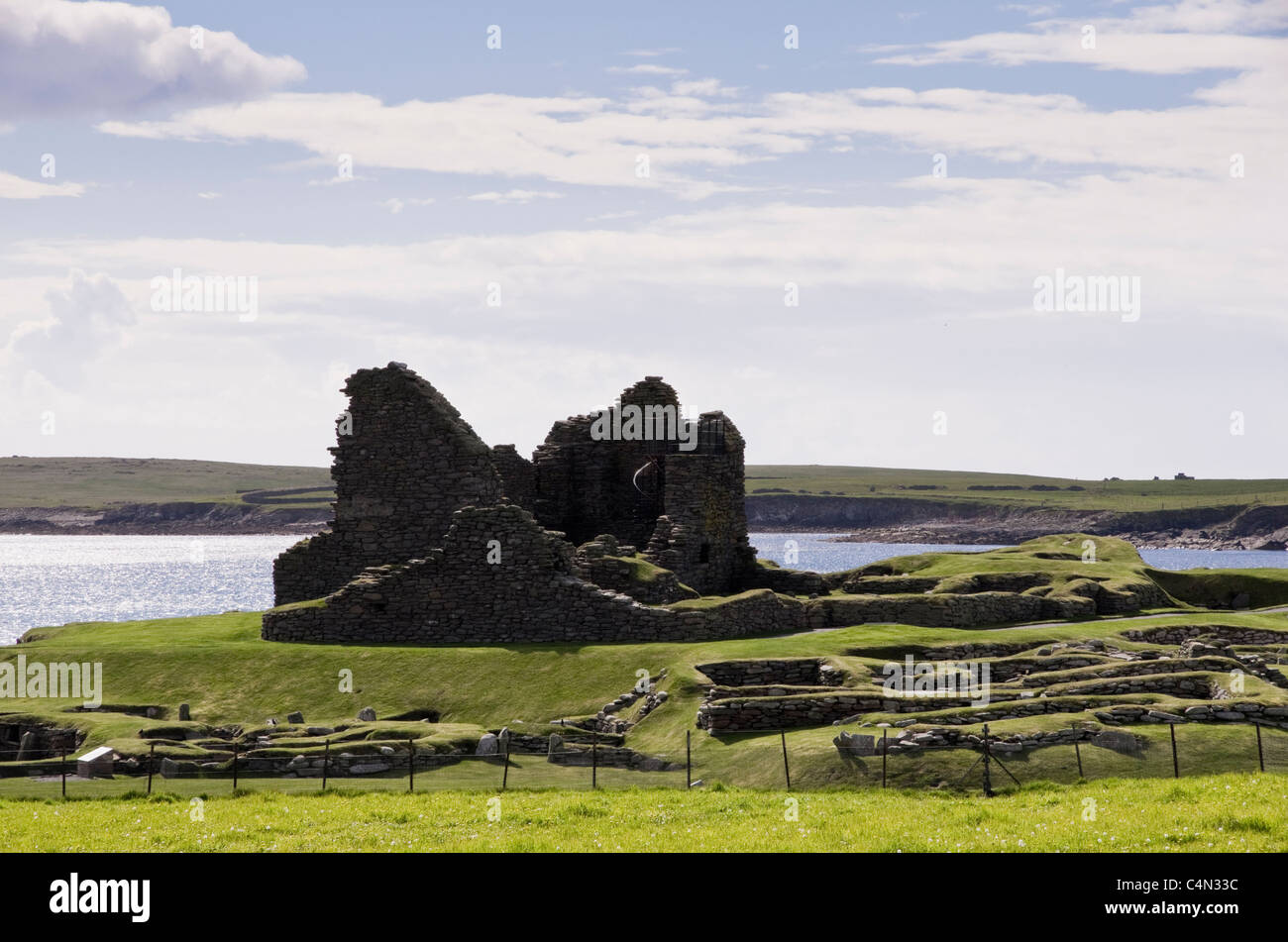 Sumburgh, Shetland Islands, Schottland, Großbritannien. Archäologische Stätte Jarlshof prähistorische Siedlung aus der Eisenzeit Stockfoto