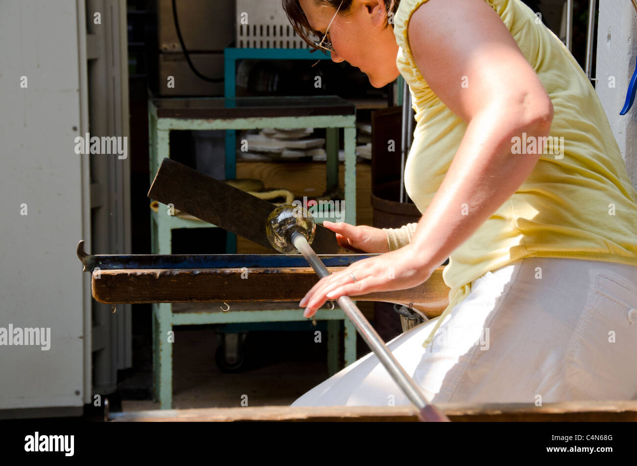 Dänemark, Insel Bornholm Gudhjem. Baltic Sea Glass Workshop. Stockfoto