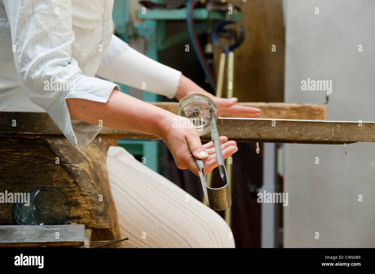 Dänemark, Insel Bornholm Gudhjem. Baltic Sea Glass Workshop. Stockfoto