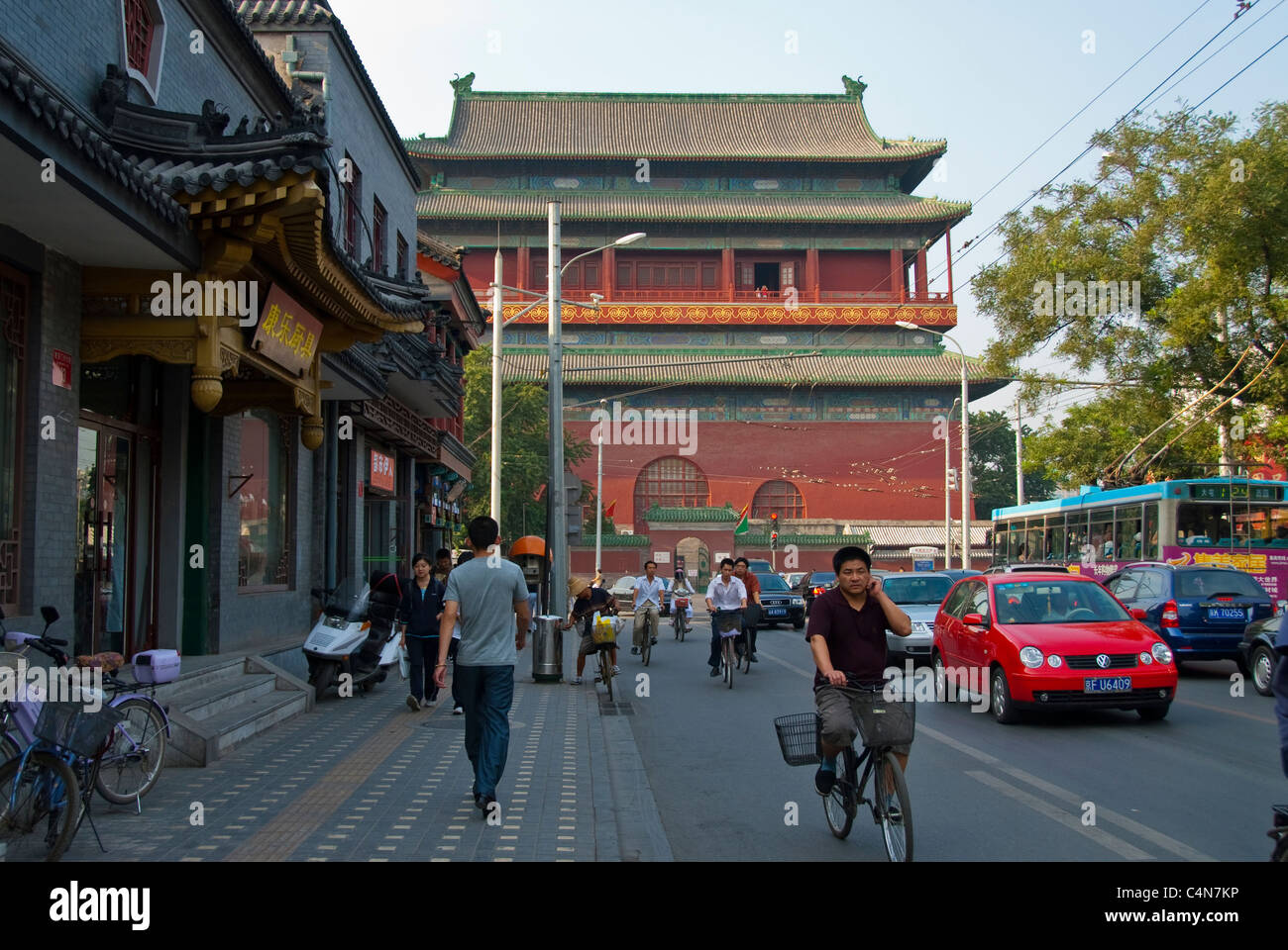 Peking, China, Straßenszene, Altstadt, Fahren, Historische Baudenkmäler Stockfoto