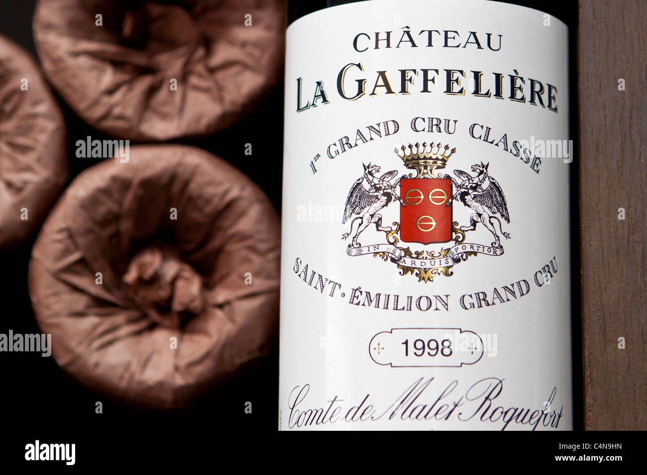 Chateau La Gaffeliere 1er Grand Cru Classe Jahrgang 1998 Wein zum Verkauf, St Emilion, Bordeaux, Frankreich Stockfoto