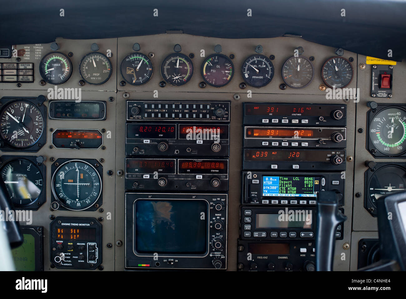 Nahaufnahme des alten Cockpit-Bedienfeld des Flugzeugs Stockfoto