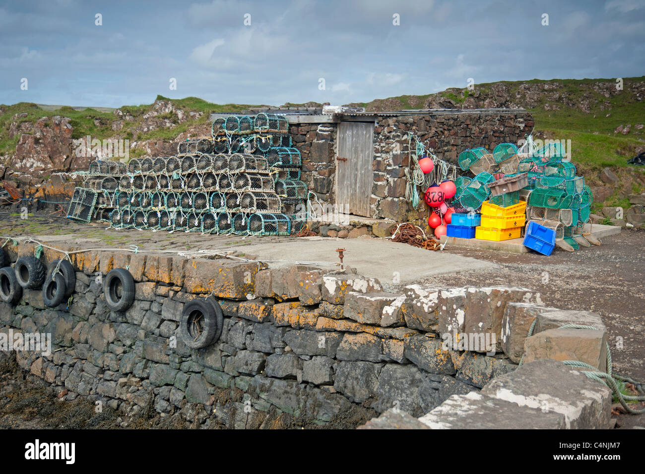 Der Pier und Steg am Croig, Dervaig, Isle of Mull, Argyll, Schottland. SCO 7246 Stockfoto