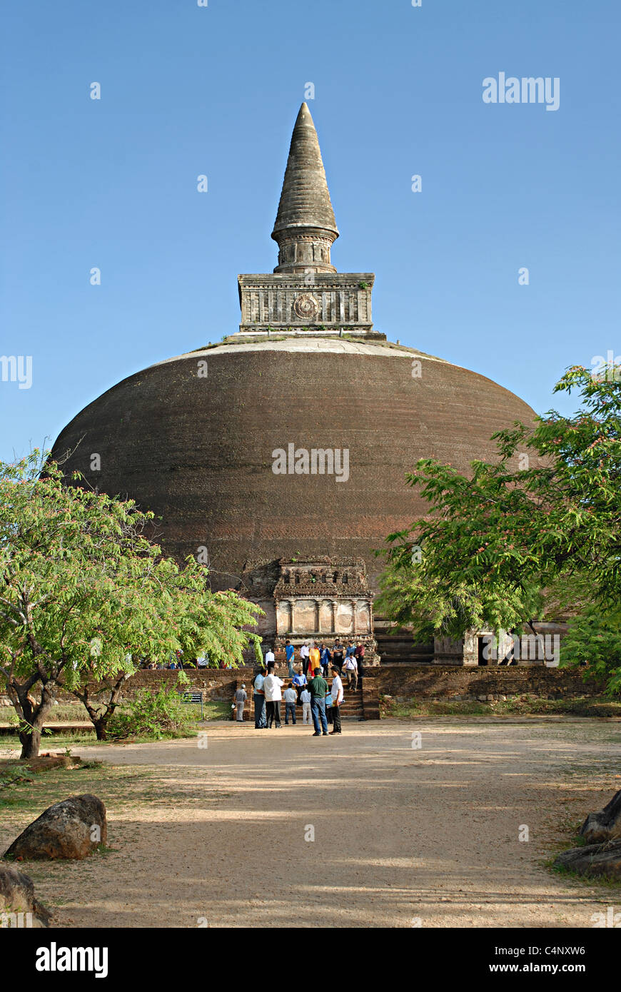 Kiri Vehera Stupa, Polonnaruwa, Sri Lanka.This wurde von einer Königin von König Parakramabahu (1153-1186) namens "Subadra" gebaut. Stockfoto