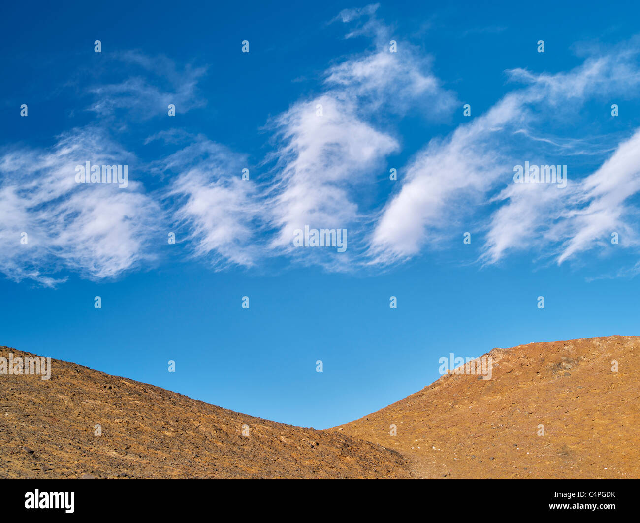 Ungewöhnliche Wolken über Death Valley National Park, Kalifornien. Stockfoto