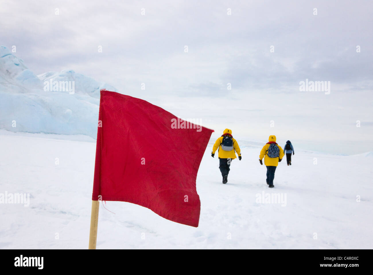 Touristen auf Snow Hill Island, Antarktis Stockfoto