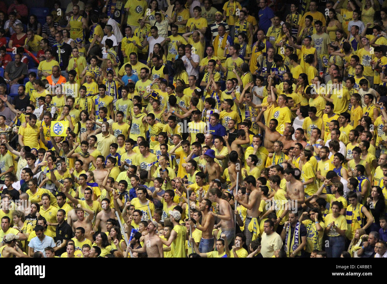 Maccabi tel aviv fan -Fotos und -Bildmaterial in hoher Auflösung – Alamy