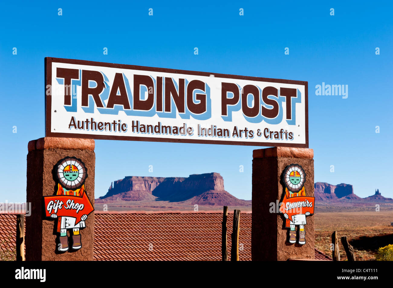 Gouldings Handelsposten und Fäustlinge des Monument Valley Stockfoto