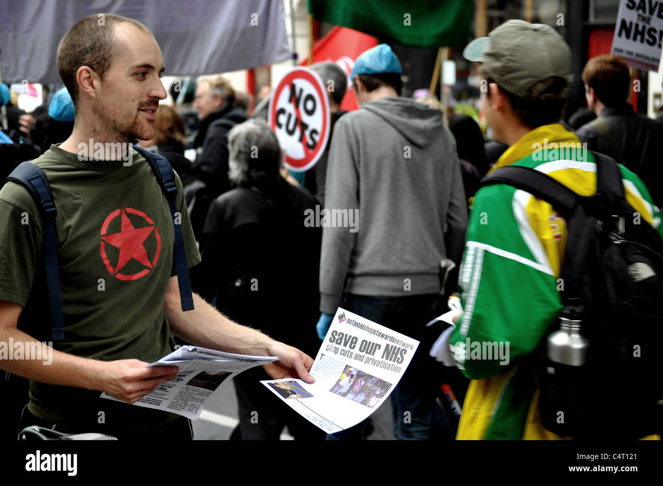 Digitale Fotos von 17. Mai März von UCH nach Whitehall, aus Protest gegen die Pläne der Regierung für den NHS. Stockfoto