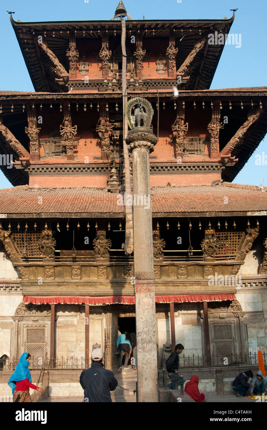 17. Jahrhundert Bhimsen Mandir in Durbar Square, Patan, Kathmandu-Tal, vor dem katastrophalen Erdbeben April 2015 Stockfoto