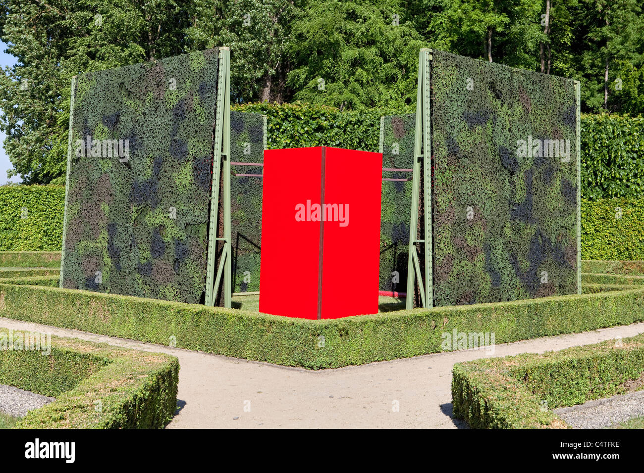 Kunstinstallation von Pierre Courtois, CABANES 2011, Château de Seneffe Burg, Seneffe, Hennegau, Wallonien, Belgien Stockfoto