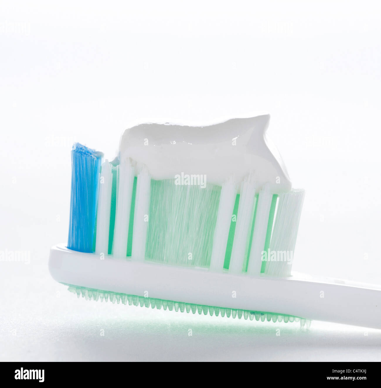 Zahnbürste mit Zahnpasta, Nahaufnahme Stockfoto