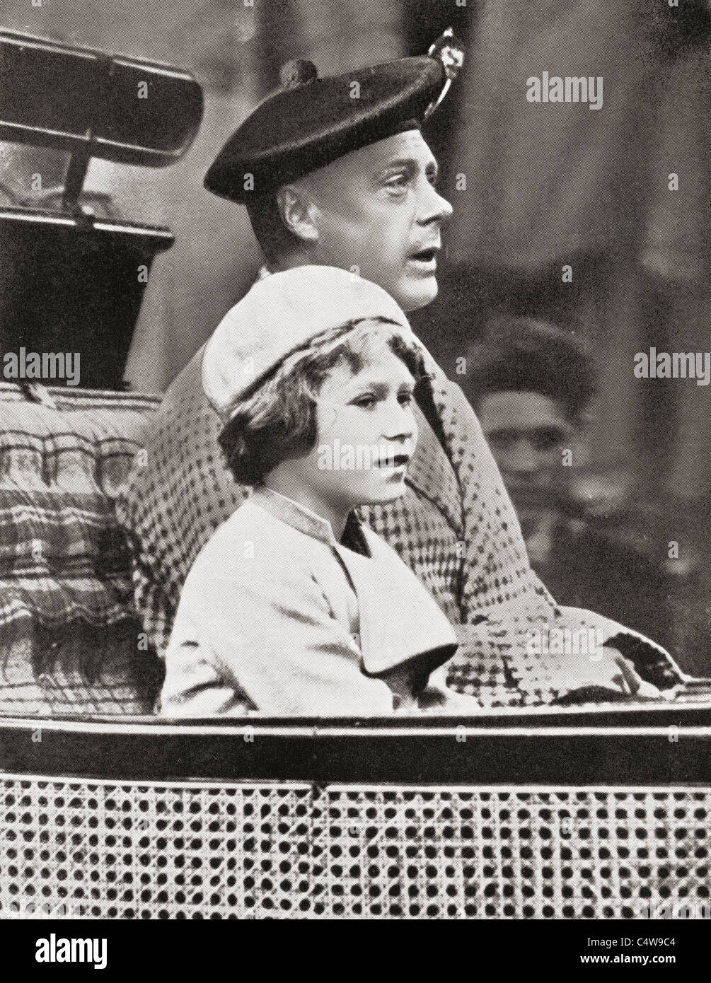 Der Prinz von Wales, später König Edward VIII., mit Prinzessin Elizabeth, die spätere Königin Elizabeth II. Stockfoto