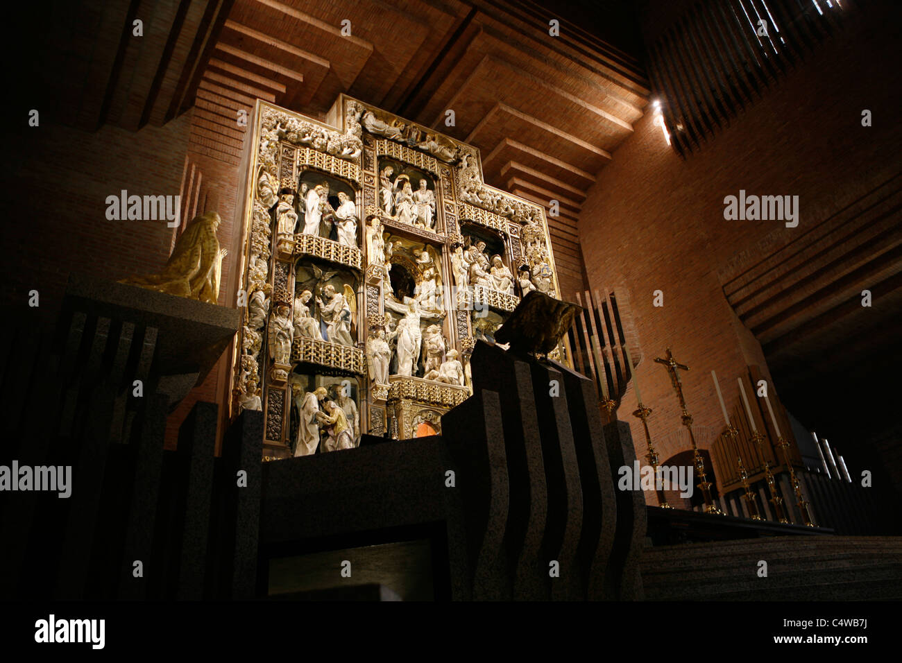 Altarbild am Schrein in Torreciudad, erbaut unter Leitung des Gründers des Opus Dei: Josemaria Esciva. Stockfoto