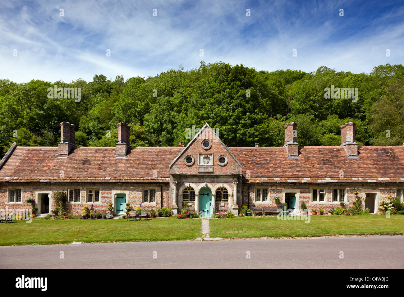 Armenhäuser, Milton Abbas, Dorset, England, UK Stockfoto