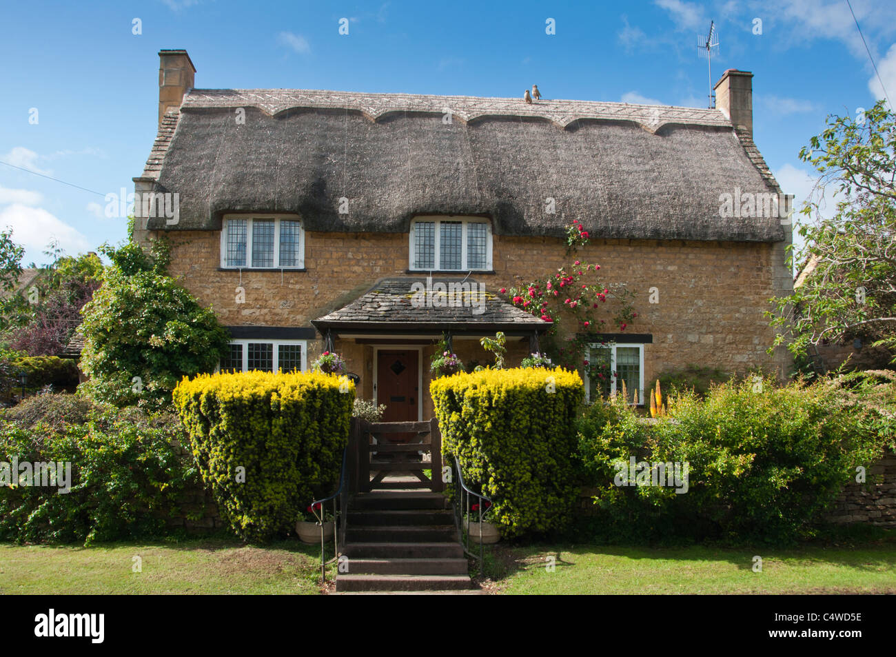 Cotswold Reetdachhaus in Chipping Campden, Gloucestershire, UK Stockfoto