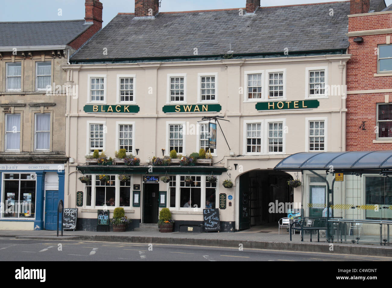 Black Swan Hotel und Gaststätte in Devizes, Wiltshire, England. Stockfoto