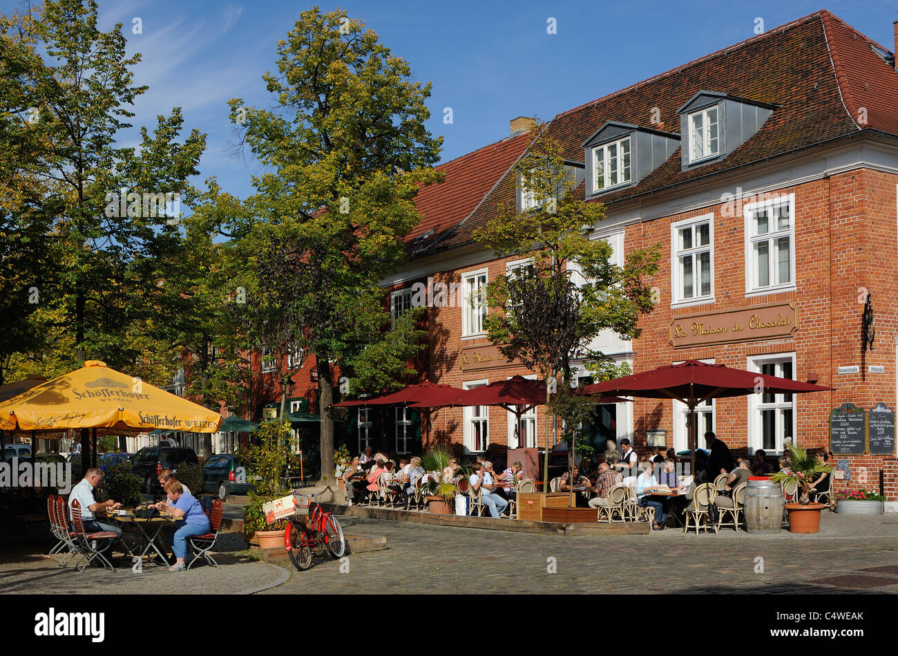 Café und Restaurant im holländischen Viertel, Hollaendisches Viertel, Potsdam, Brandenburg, Deutschland, Europa Stockfoto