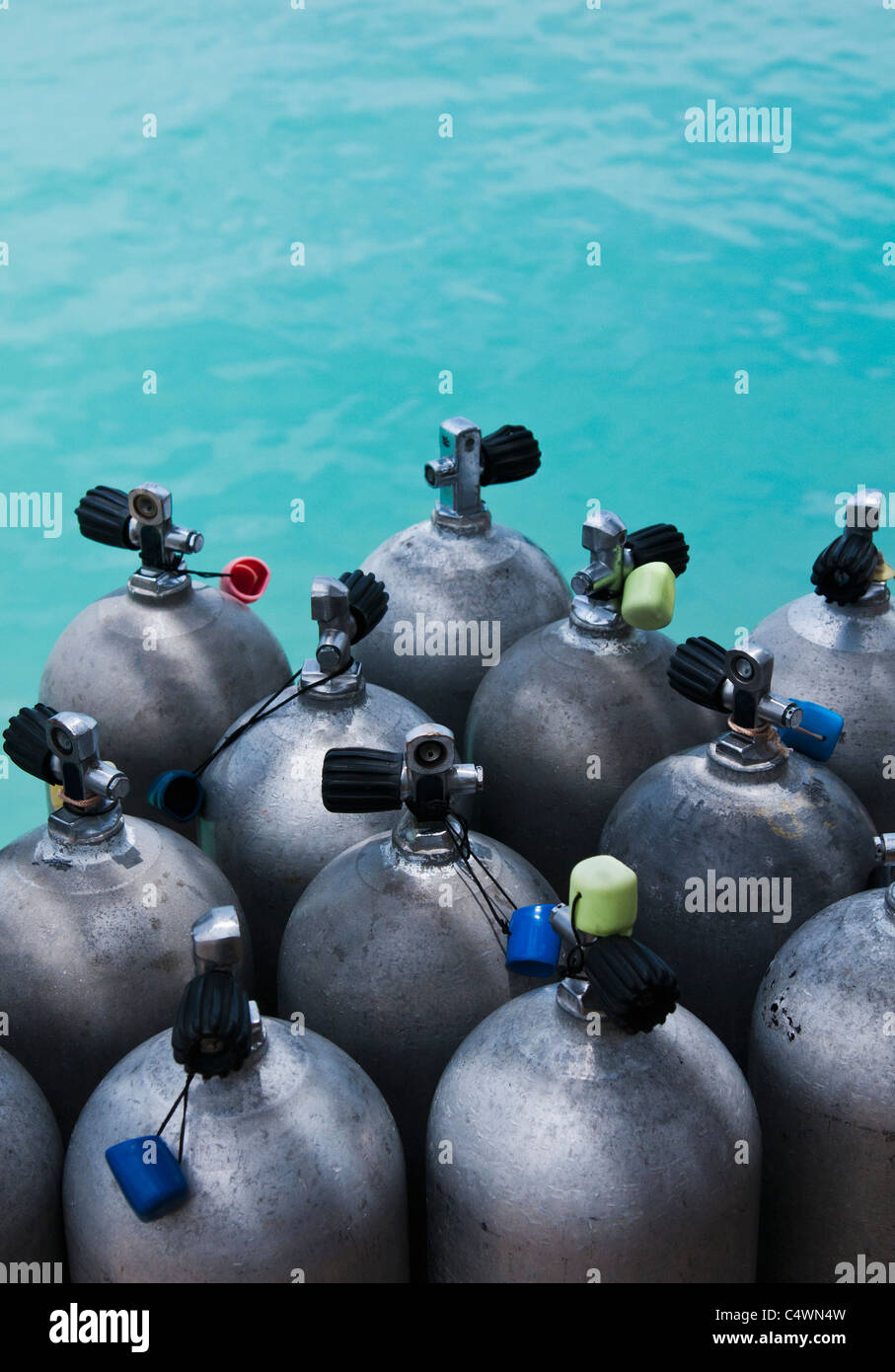 Aruba, Sauerstoffflaschen mit Wasser Stockfoto
