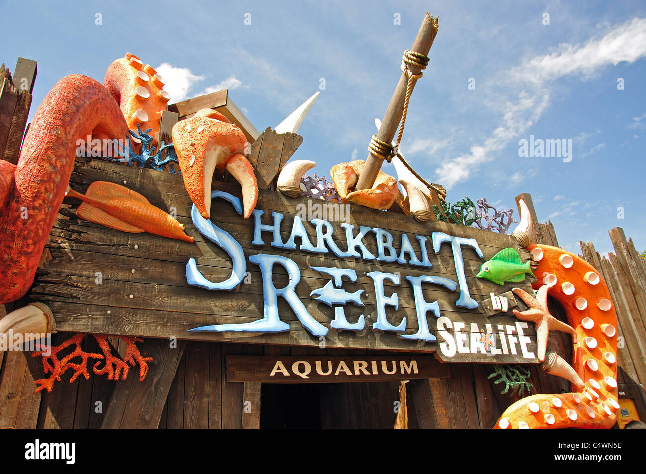 "Sharkbait Riffaquarium" Mutiny Bay, Alton Towers Themenpark Alton, Staffordshire, England, Vereinigtes Königreich Stockfoto