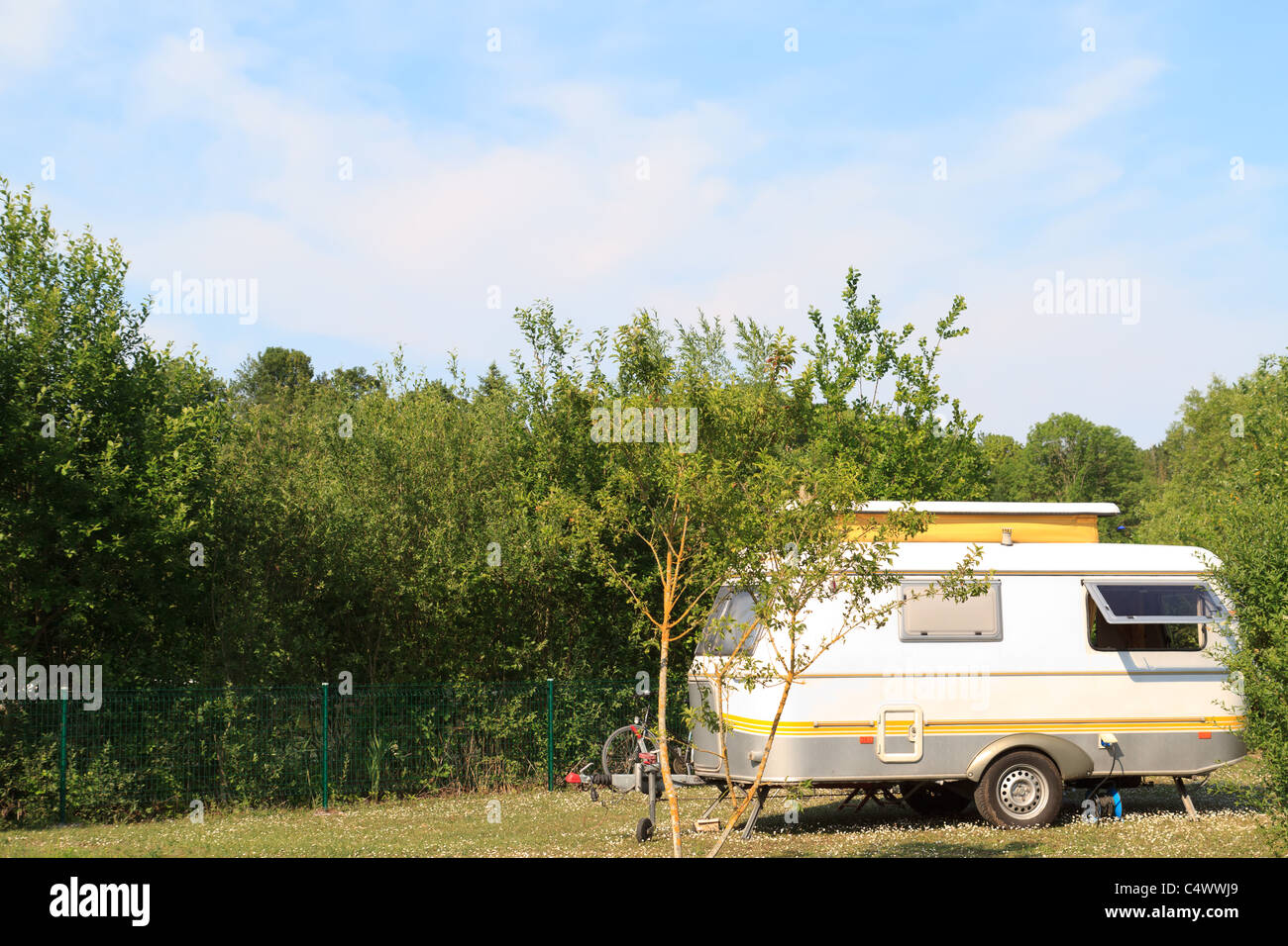 kleinen Pop-Top-Wohnwagen Stockfoto