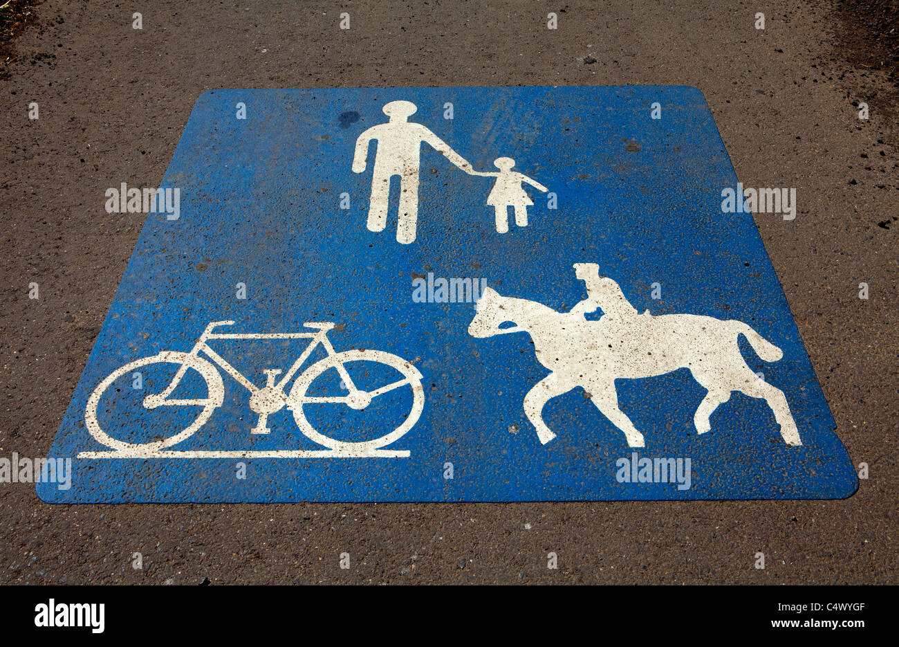 Zeichen für einen Wanderweg, Maultierweg und Fahrrad Weg Stockfoto