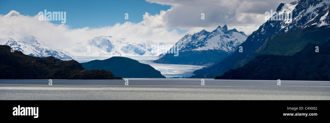 Panoramablick auf die Gletscher des See-grau Stockfoto