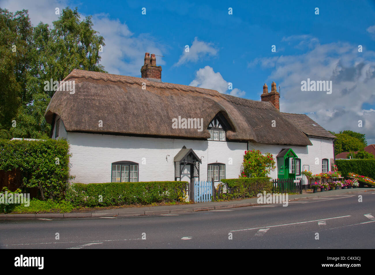 Strohdach englischen cottage Stockfoto