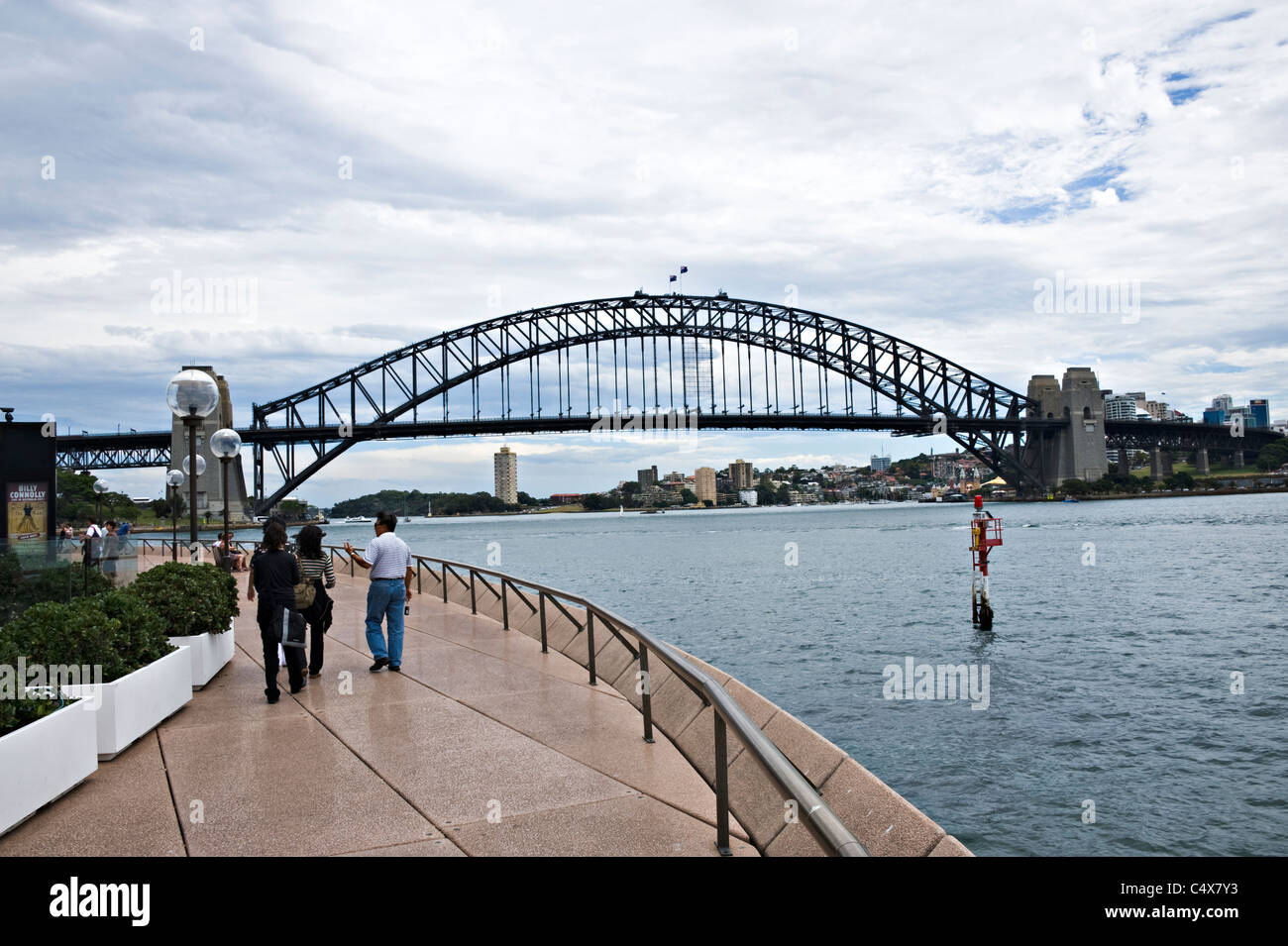 Die schönen Sydney Harbour Bridge Spannweiten über Port Jackson in der City of Sydney New South Wales Australien Stockfoto