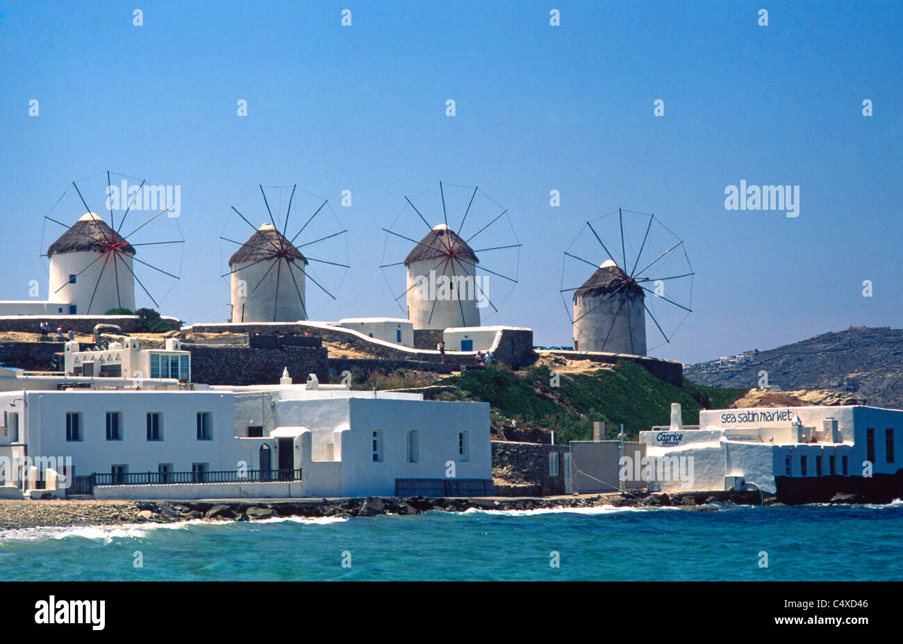 Windmühlen von Mykonos Kykladen Insel Ägäis Griechenland EU Europäische Union Europa Stockfoto