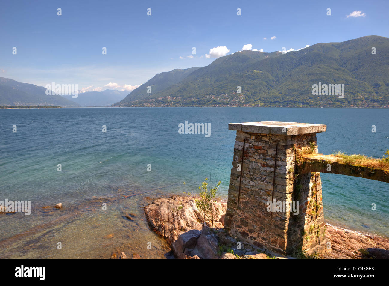 Blick auf den Lago Maggiore in die Isole di Brissago Stockfoto
