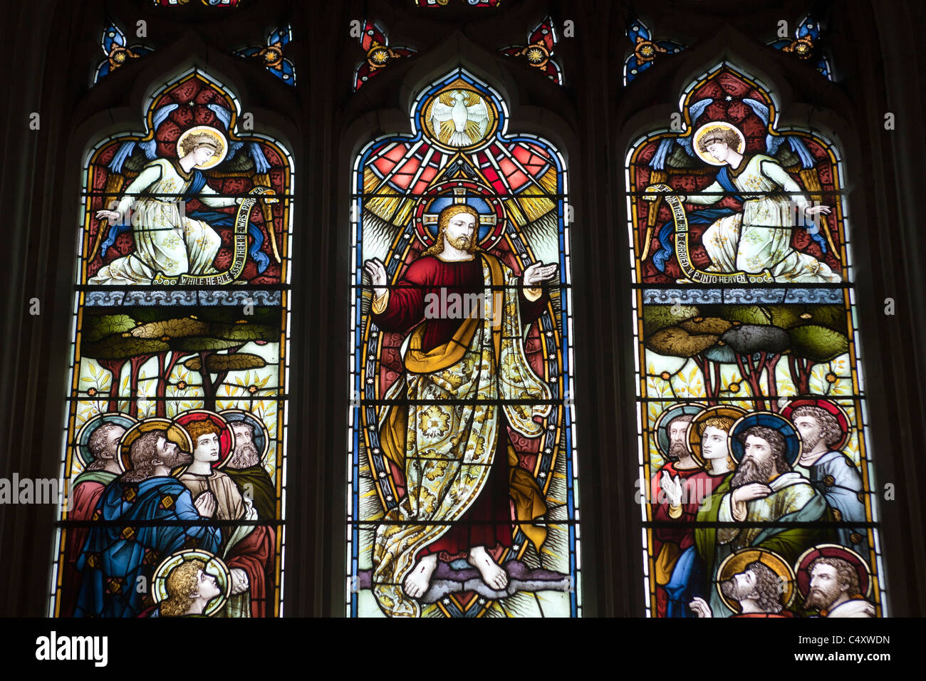 Buntglas-Fenster-Str. Marys Kirche großes Bedwyn Wiltshire England UK Stockfoto