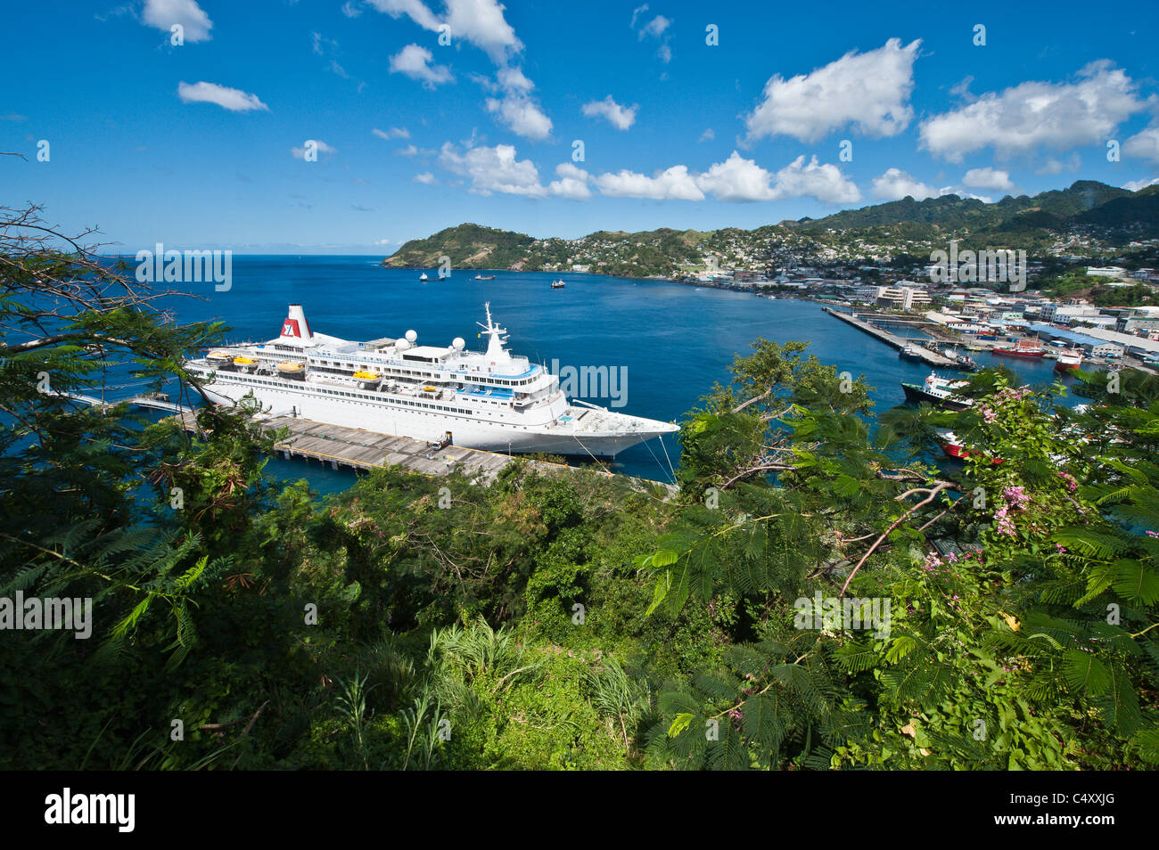 Boudicca, Fred Olsen Cruise Lines, Hafen Kingstown, St. Vincent & der Grenadinen. Stockfoto