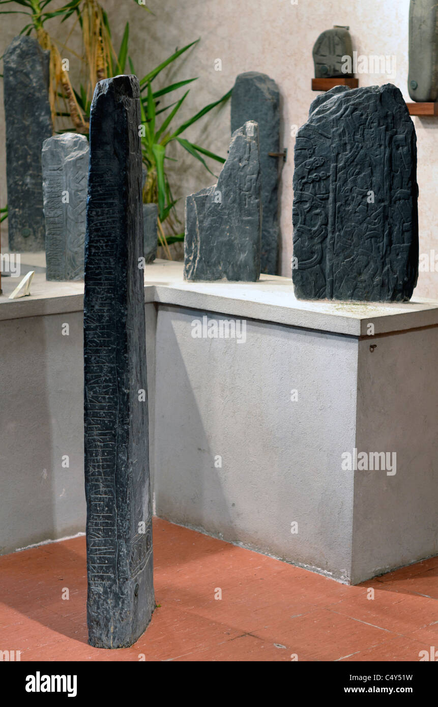 Rhunes und Standing stones Stockfoto