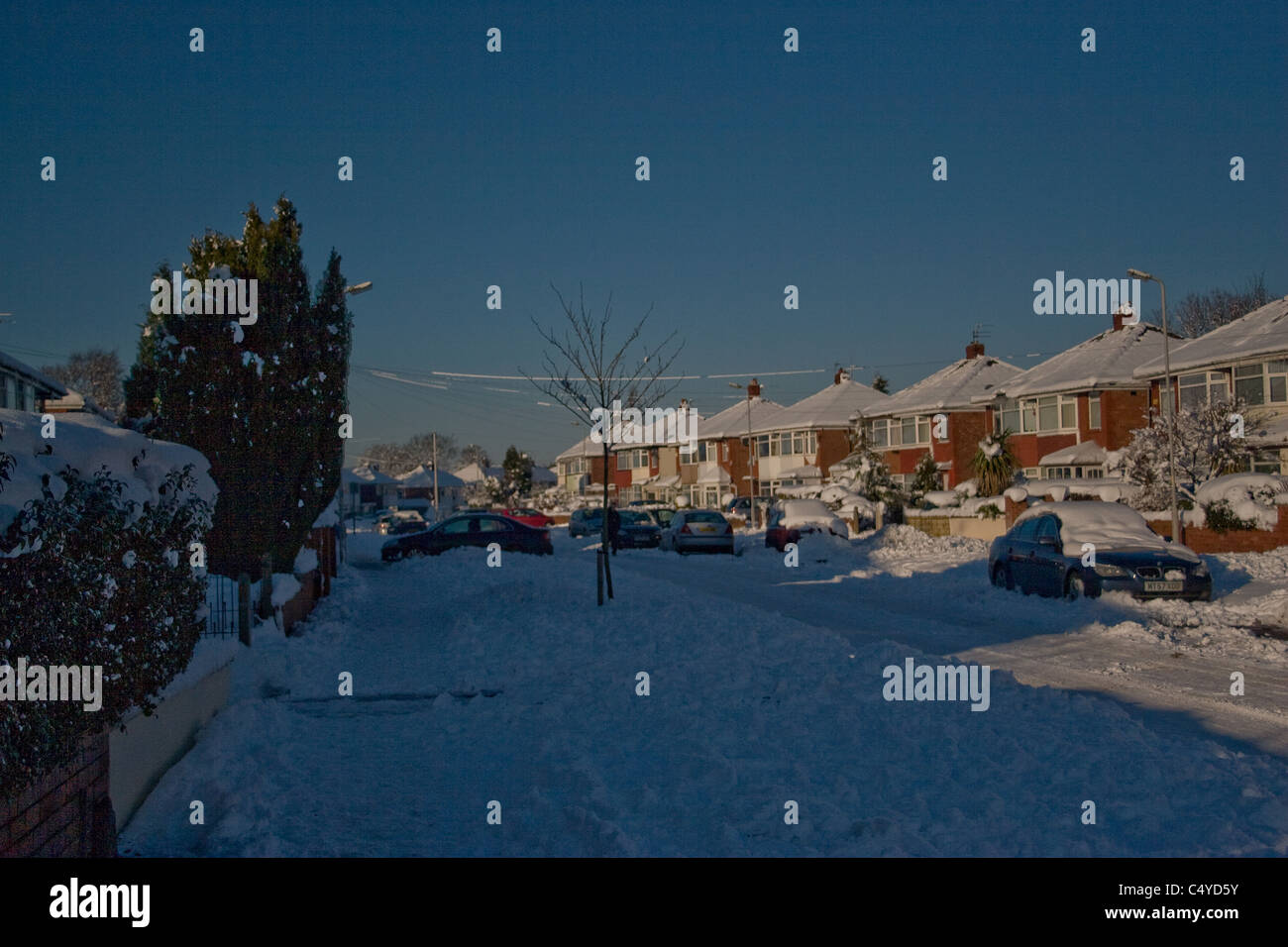 Schnee gebunden Suburbia, winter 2010/11 Stockfoto